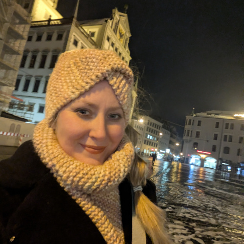 Bettina Cornelia Perz